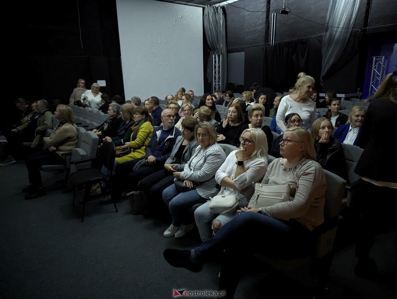 Orkiestra Ludwika Sarskiego z filmami Romana Polańskiego oczarowała publiczność w Multimedialnym Centrum Natura [20.04.2024] - zdjęcie #10 - eOstroleka.pl