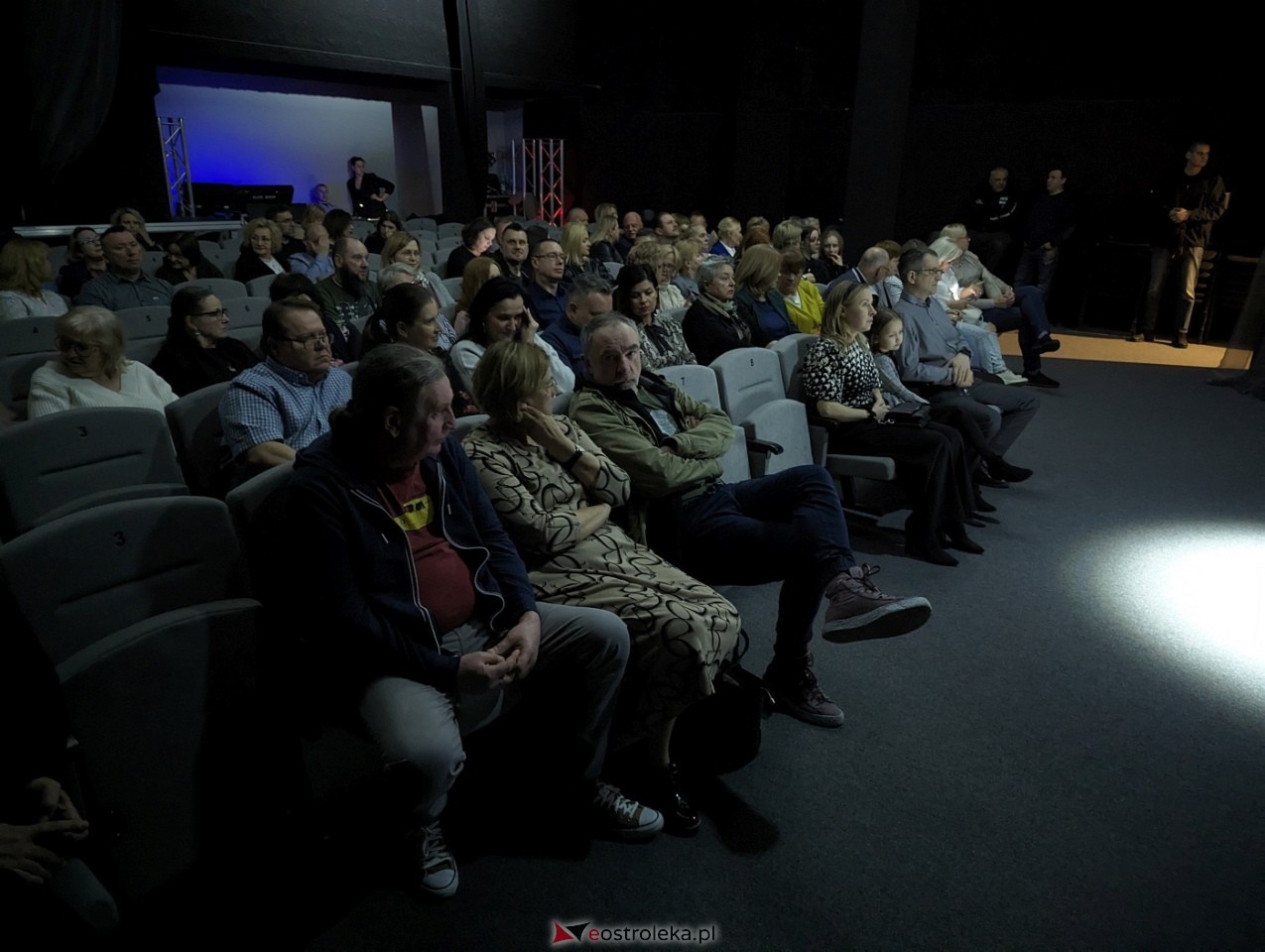Orkiestra Ludwika Sarskiego z filmami Romana Polańskiego oczarowała publiczność w Multimedialnym Centrum Natura [20.04.2024] - zdjęcie #14 - eOstroleka.pl
