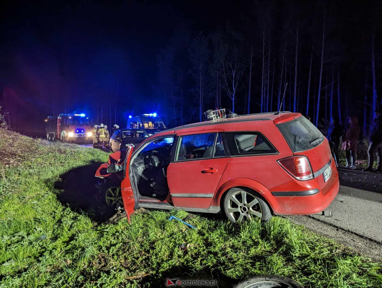 Kolizja na trasie Kadzidło-Jeglijowiec [20.04.2024] - zdjęcie #19 - eOstroleka.pl