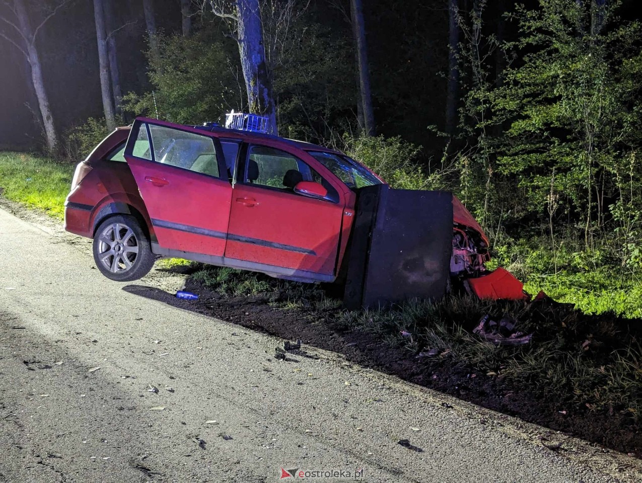 Kolizja na trasie Kadzidło-Jeglijowiec [20.04.2024] - zdjęcie #2 - eOstroleka.pl
