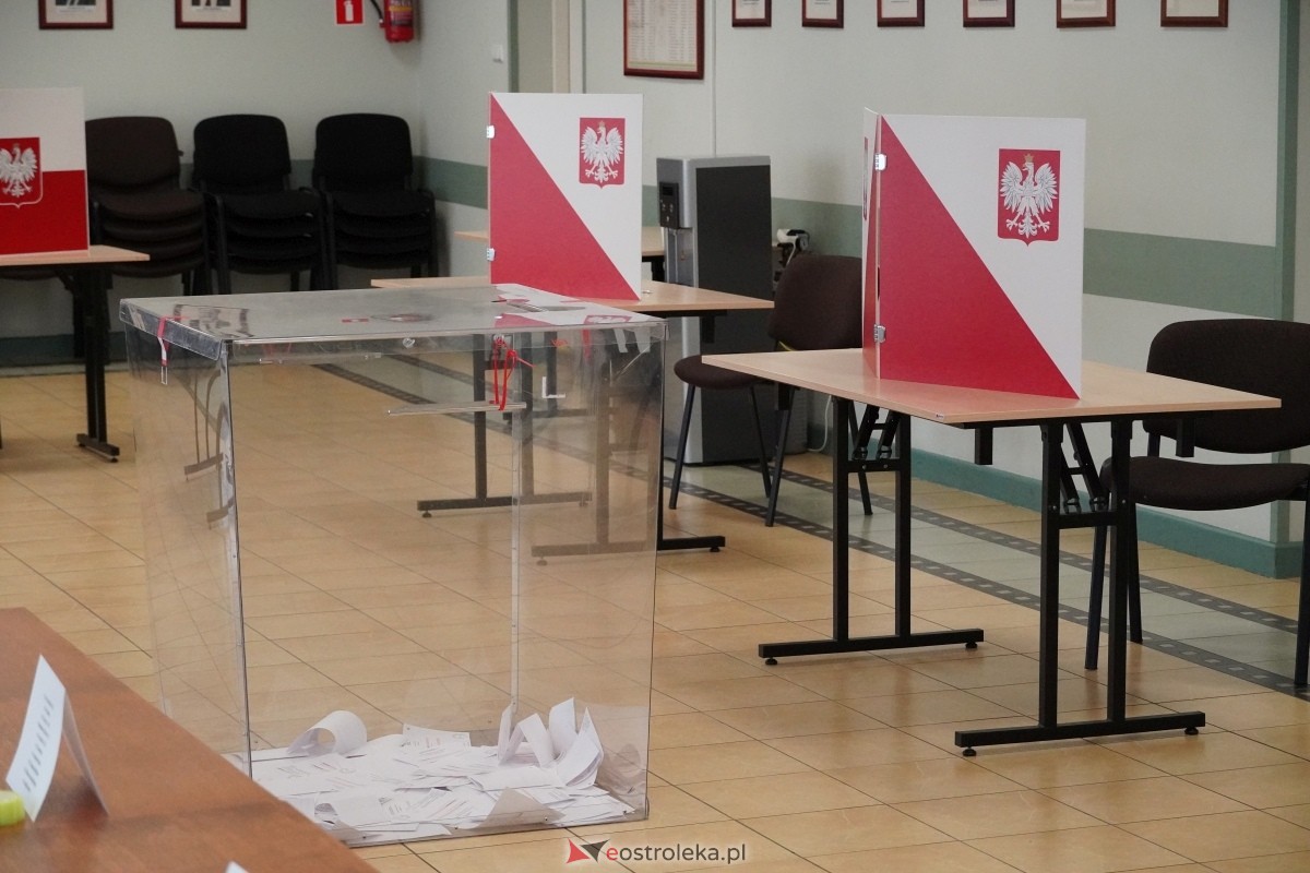 Wybory samorządowe 2024 w Ostrołęce - II tura [21.04.2024] - zdjęcie #5 - eOstroleka.pl