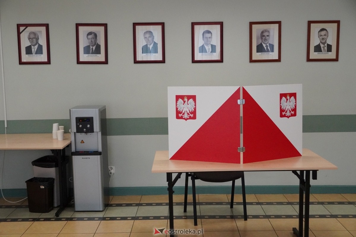Wybory samorządowe 2024 w Ostrołęce - II tura [21.04.2024] - zdjęcie #3 - eOstroleka.pl