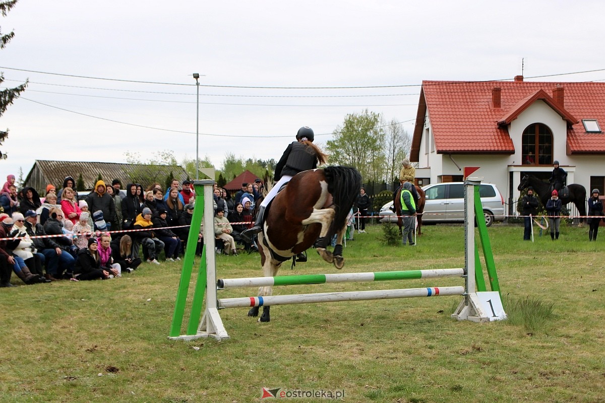 Towarzyskie Zawody Skokowe w Nogawkach [21.04.2024] - zdjęcie #118 - eOstroleka.pl