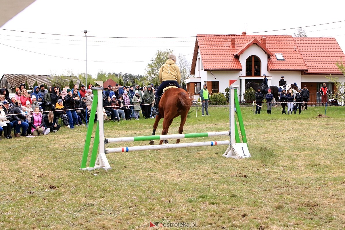 Towarzyskie Zawody Skokowe w Nogawkach [21.04.2024] - zdjęcie #121 - eOstroleka.pl