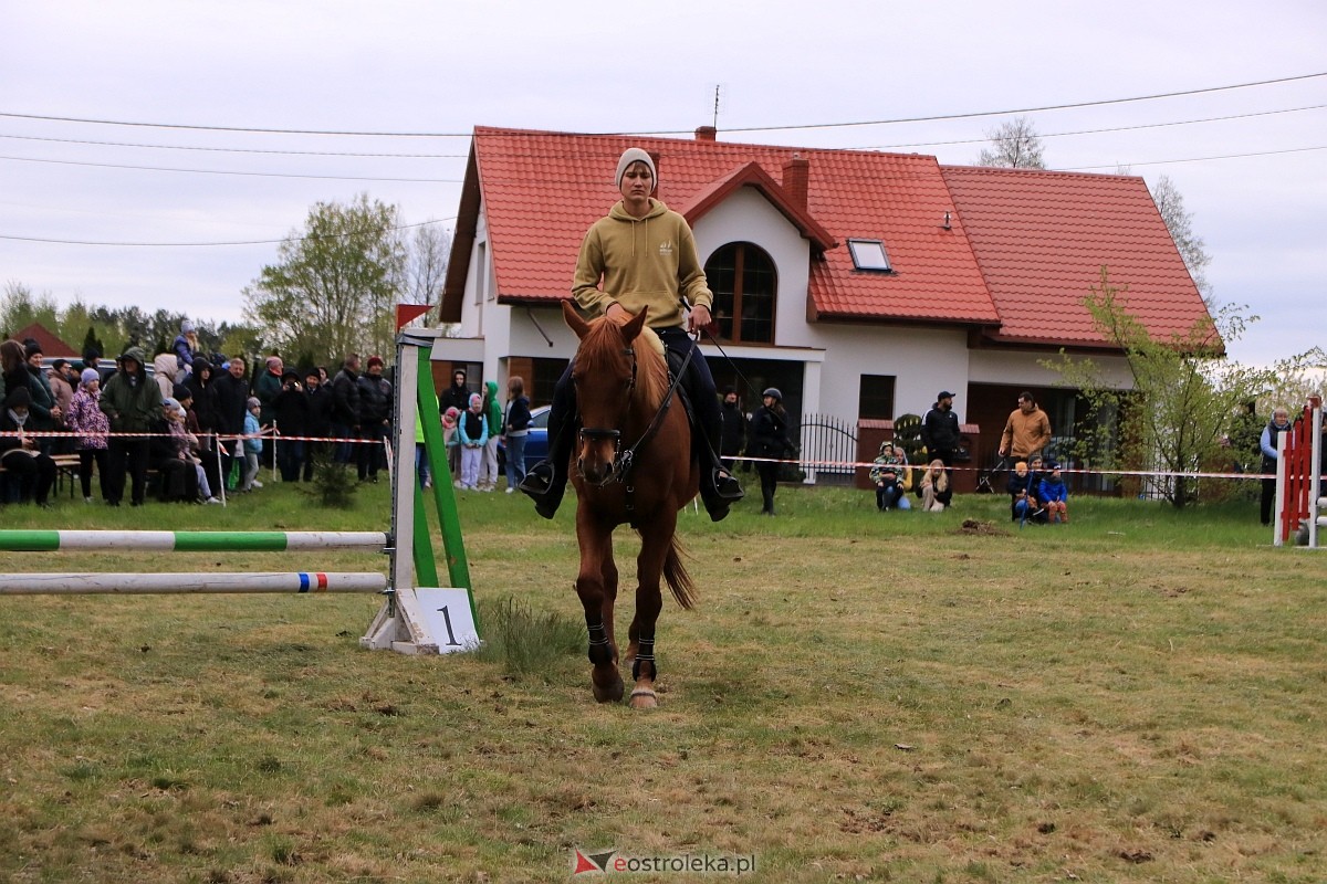 Towarzyskie Zawody Skokowe w Nogawkach [21.04.2024] - zdjęcie #147 - eOstroleka.pl