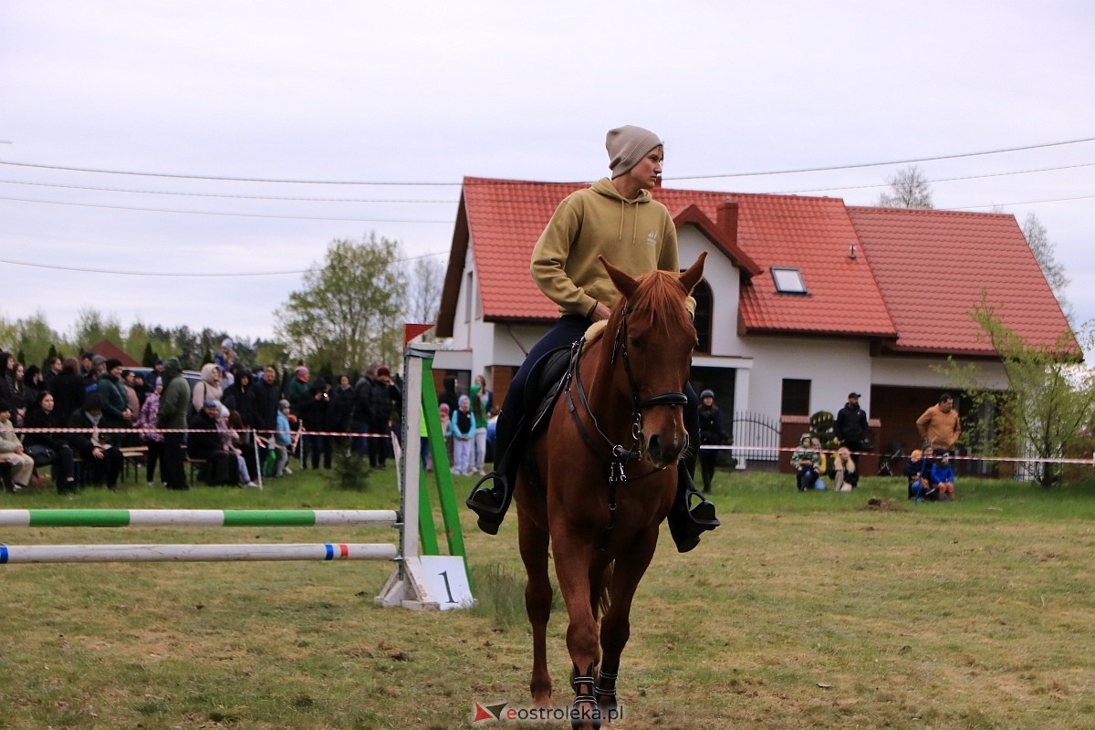 Towarzyskie Zawody Skokowe w Nogawkach [21.04.2024] - zdjęcie #149 - eOstroleka.pl