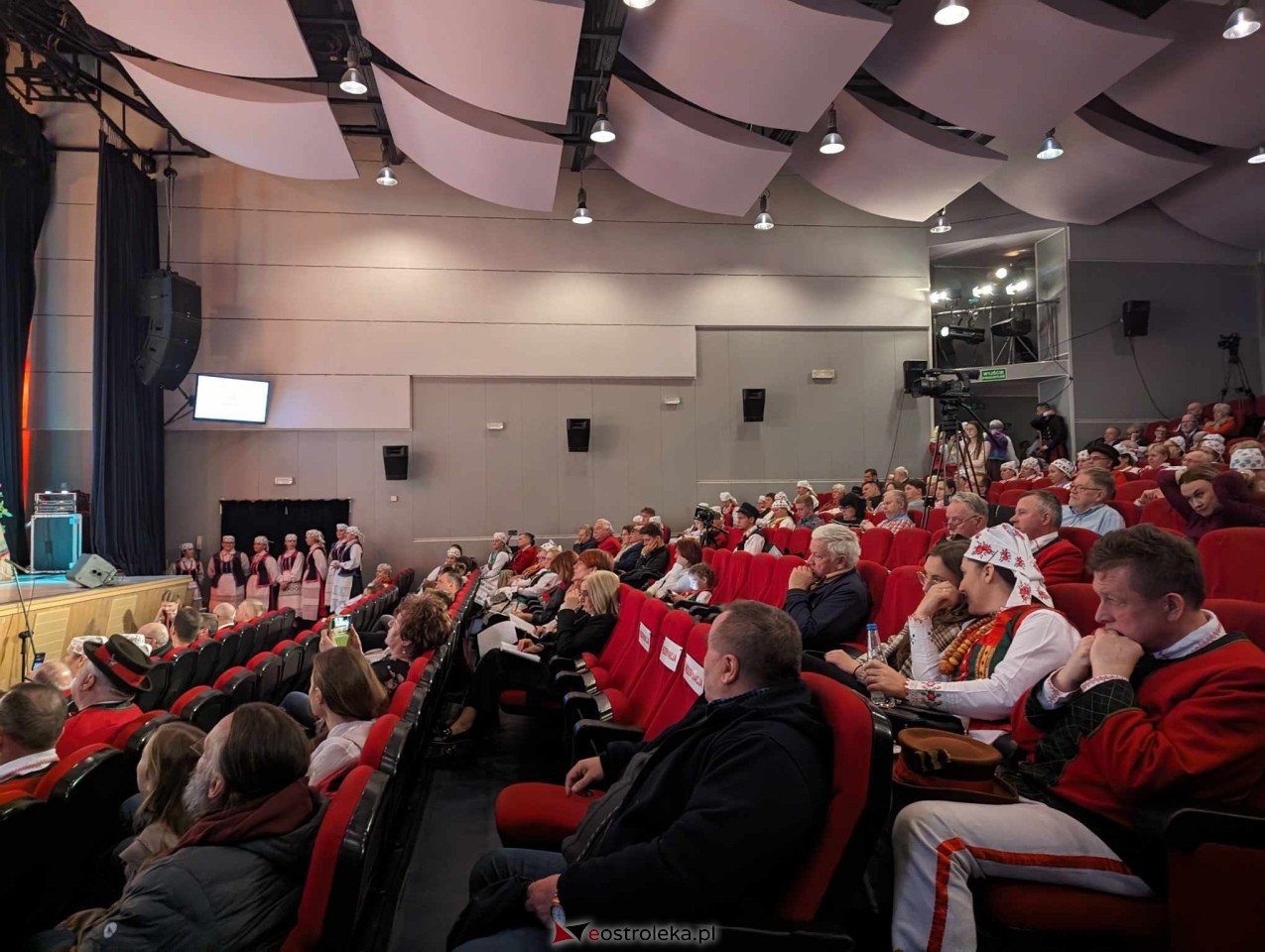 Kurpiowskie Prezentacje Artystyczne [21.04.2024] - zdjęcie #106 - eOstroleka.pl