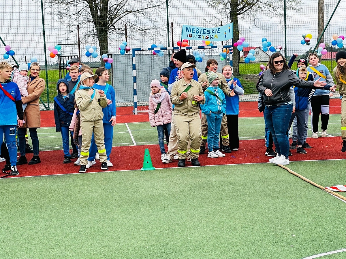 Niebieskie Igrzyska w Pasiekach - każdy może być sportowcem! [23.04.2024] - zdjęcie #25 - eOstroleka.pl