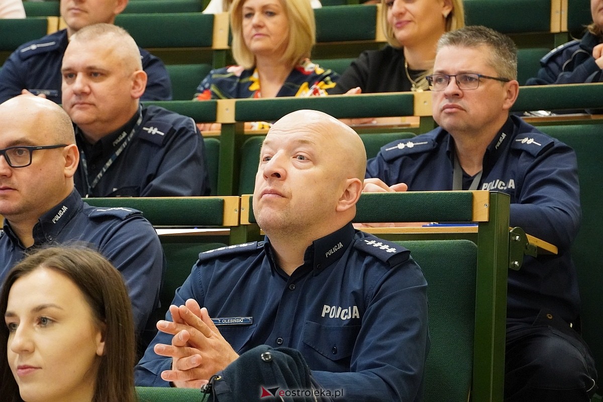 Debata społeczna z ostrołęcką policją - inauguracja [25.04.2024] - zdjęcie #12 - eOstroleka.pl