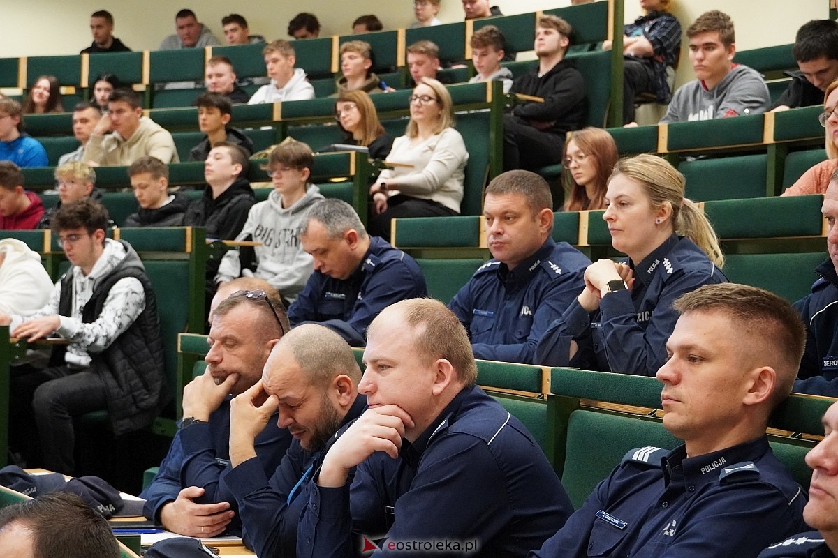 Debata społeczna z ostrołęcką policją - inauguracja [25.04.2024] - zdjęcie #30 - eOstroleka.pl