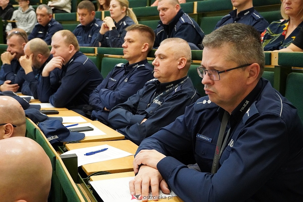 Debata społeczna z ostrołęcką policją - inauguracja [25.04.2024] - zdjęcie #23 - eOstroleka.pl