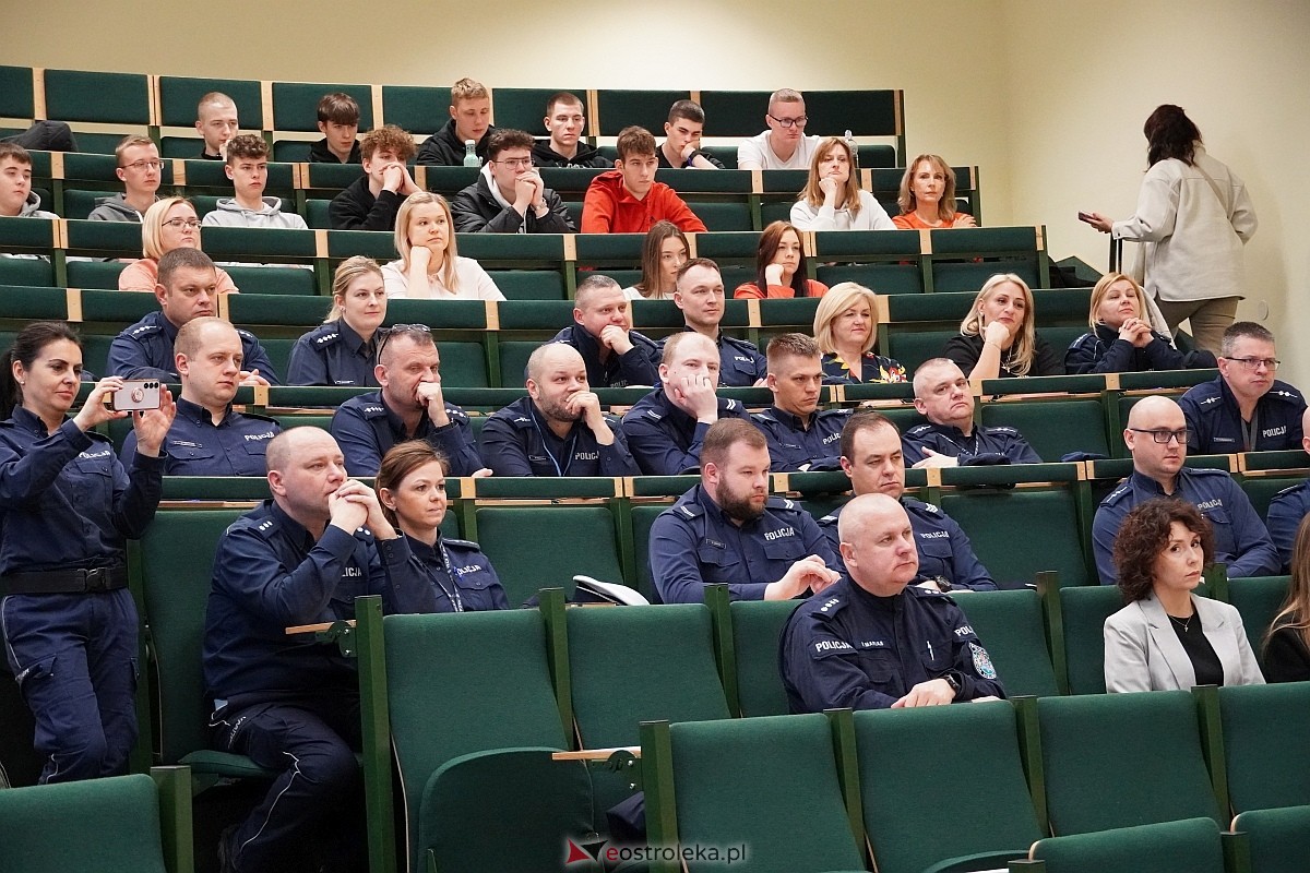 Debata społeczna z ostrołęcką policją - inauguracja [25.04.2024] - zdjęcie #13 - eOstroleka.pl
