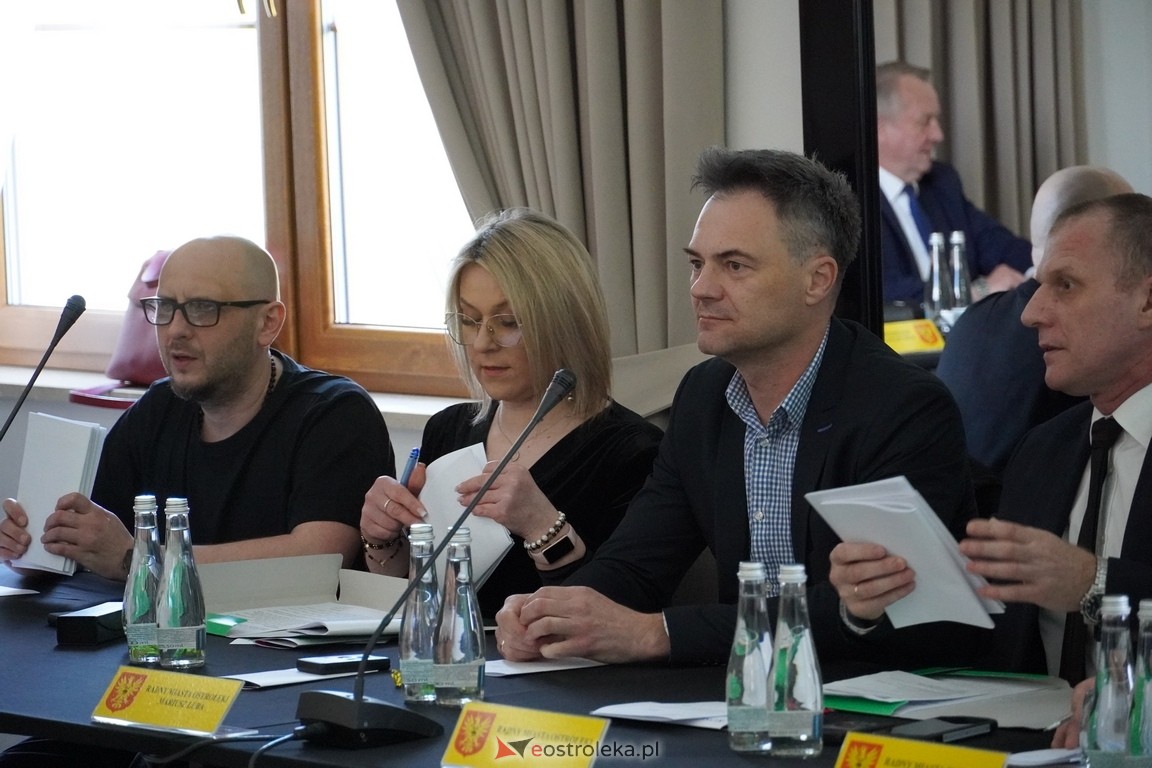 Ostatnia sesja rady miasta za nami. Zarzycki o prezydencie Kuliku: Zapisał się pan złotymi zgłoskami [25.04.2024]  - zdjęcie #3 - eOstroleka.pl