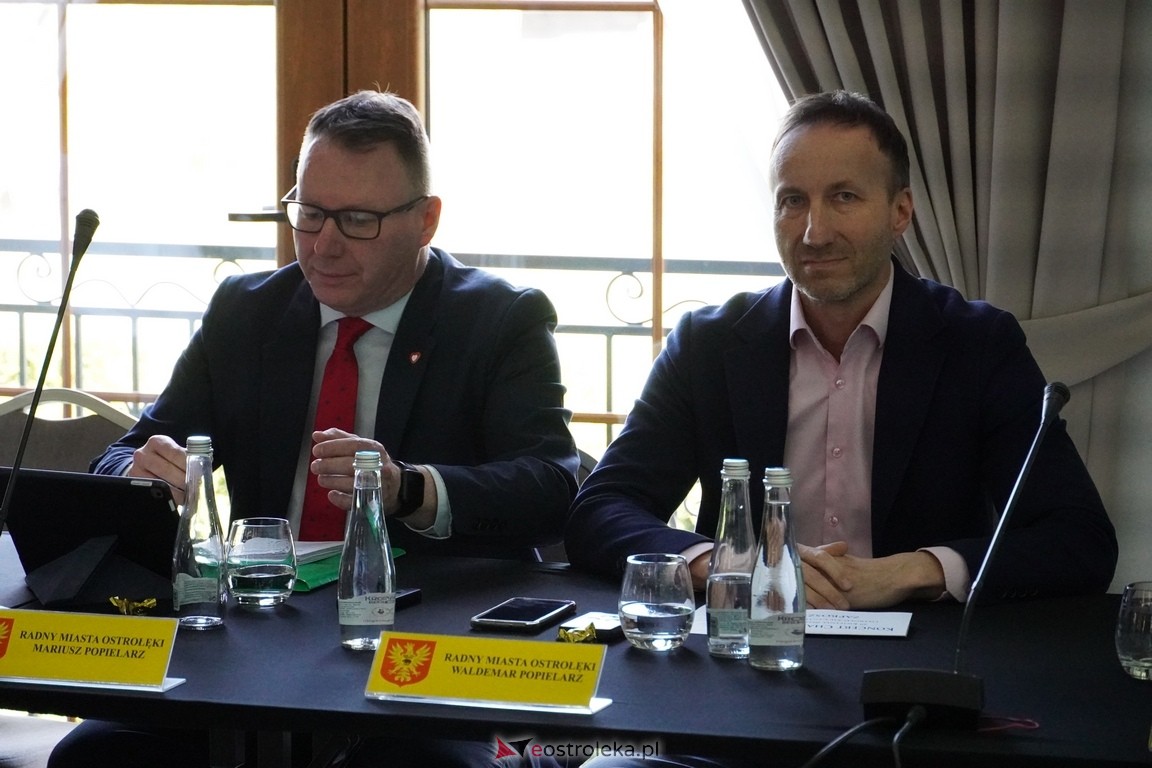 Ostatnia sesja rady miasta za nami. Zarzycki o prezydencie Kuliku: Zapisał się pan złotymi zgłoskami [25.04.2024]  - zdjęcie #79 - eOstroleka.pl