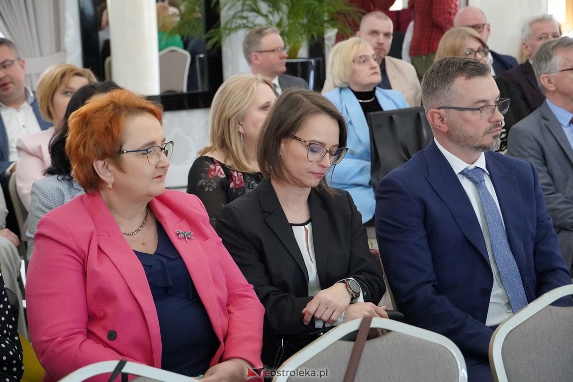 Ostatnia sesja rady miasta za nami. Zarzycki o prezydencie Kuliku: Zapisał się pan złotymi zgłoskami [25.04.2024]  - zdjęcie #70 - eOstroleka.pl