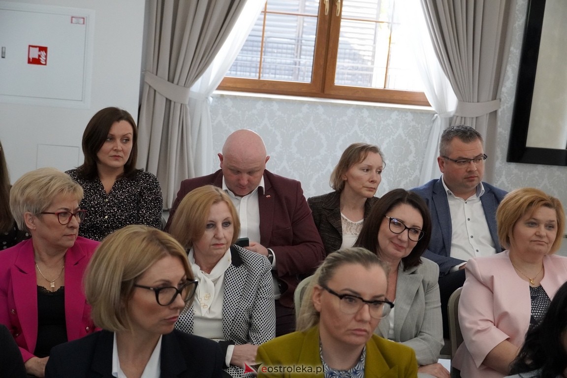 Ostatnia sesja rady miasta za nami. Zarzycki o prezydencie Kuliku: Zapisał się pan złotymi zgłoskami [25.04.2024]  - zdjęcie #18 - eOstroleka.pl
