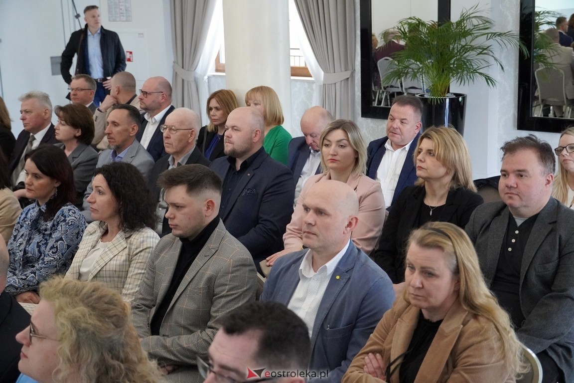 Ostatnia sesja rady miasta za nami. Zarzycki o prezydencie Kuliku: Zapisał się pan złotymi zgłoskami [25.04.2024]  - zdjęcie #22 - eOstroleka.pl
