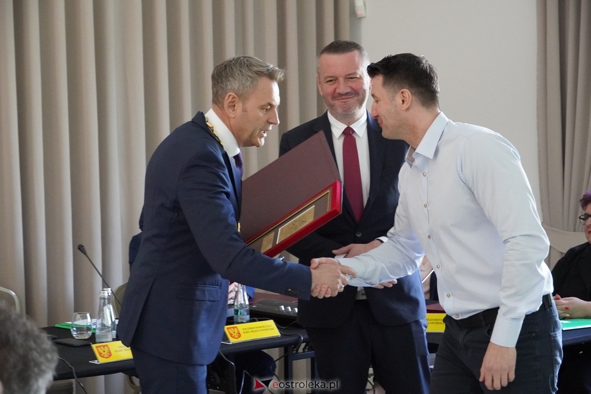 Ostatnia sesja rady miasta za nami. Zarzycki o prezydencie Kuliku: Zapisał się pan złotymi zgłoskami [25.04.2024]  - zdjęcie #35 - eOstroleka.pl