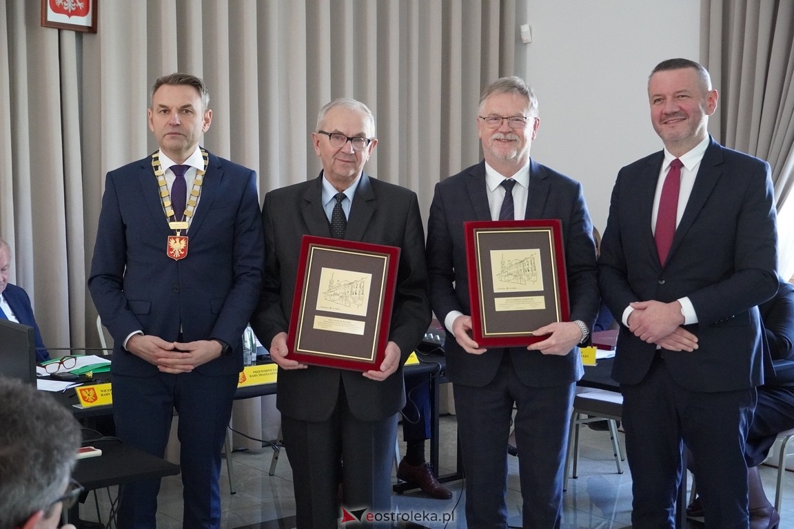 Ostatnia sesja rady miasta za nami. Zarzycki o prezydencie Kuliku: Zapisał się pan złotymi zgłoskami [25.04.2024]  - zdjęcie #19 - eOstroleka.pl