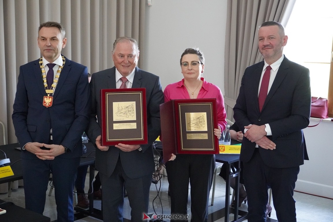 Ostatnia sesja rady miasta za nami. Zarzycki o prezydencie Kuliku: Zapisał się pan złotymi zgłoskami [25.04.2024]  - zdjęcie #9 - eOstroleka.pl