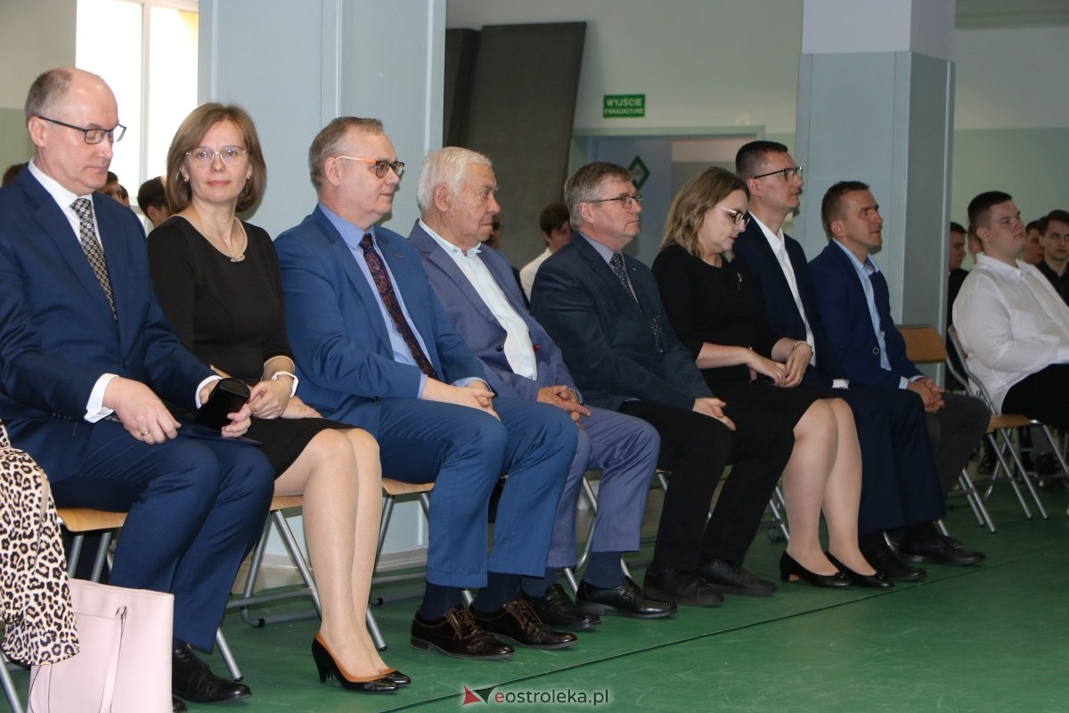 Zakończenie roku maturzystów w ZSZ Nr 1 w Ostrołęce [26.04.2024] - zdjęcie #53 - eOstroleka.pl