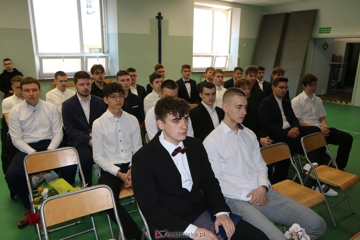 Zakończenie roku maturzystów w ZSZ Nr 1 w Ostrołęce [26.04.2024] - zdjęcie #25 - eOstroleka.pl