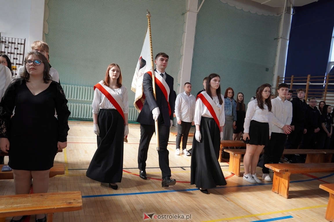 Zakończenie roku maturzystów w ZSZ Nr 3 w Ostrołęce [26.04.2024] - zdjęcie #1 - eOstroleka.pl