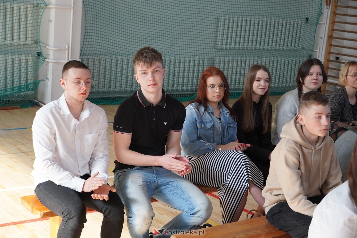 Zakończenie roku maturzystów w ZSZ Nr 3 w Ostrołęce [26.04.2024] - zdjęcie #30 - eOstroleka.pl