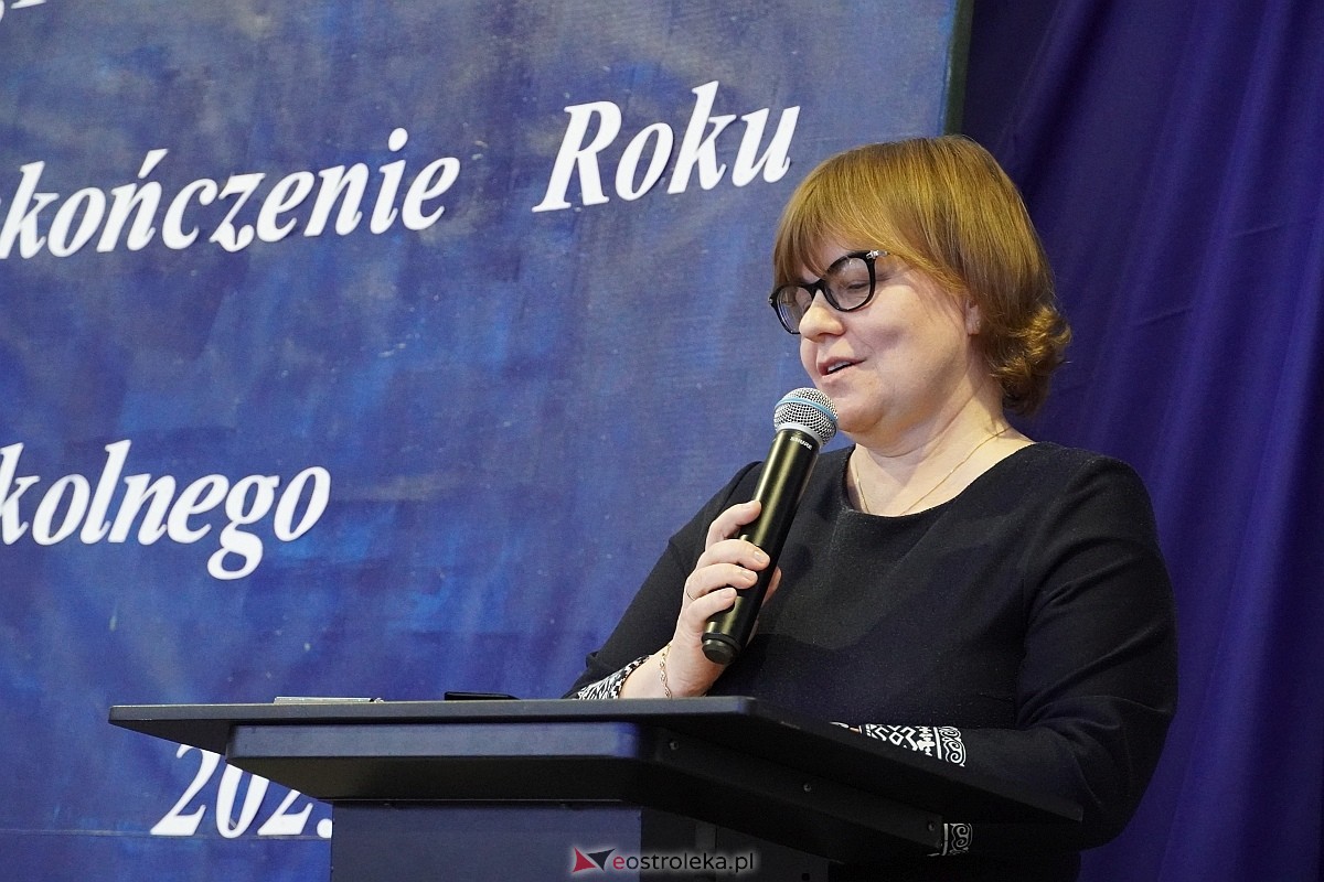 Zakończenie roku szkolnego w I Liceum Ogólnokształcącym im. gen Józefa Bema w Ostrołęce [26.04.2024] - zdjęcie #68 - eOstroleka.pl