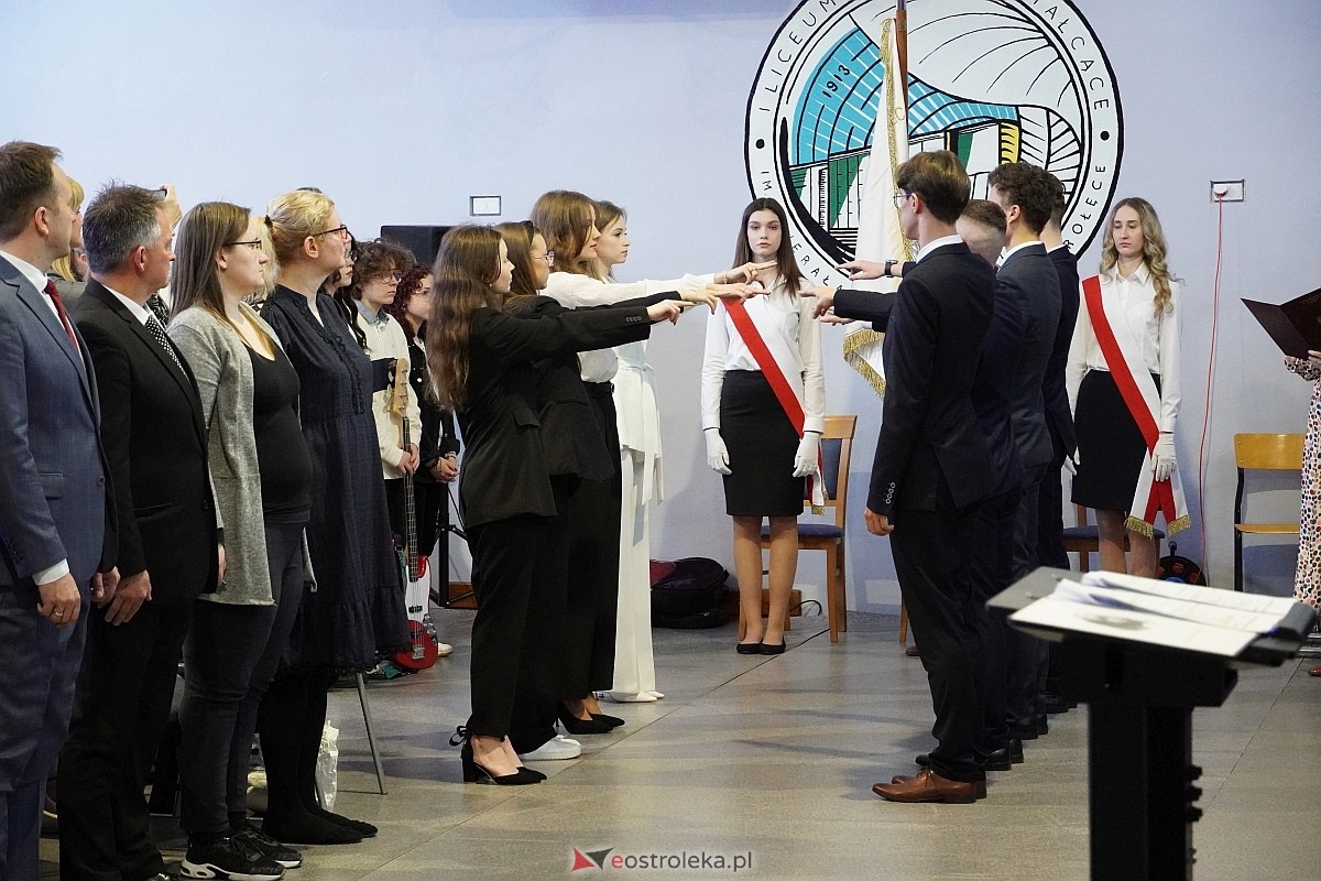 Zakończenie roku szkolnego w I Liceum Ogólnokształcącym im. gen Józefa Bema w Ostrołęce [26.04.2024] - zdjęcie #61 - eOstroleka.pl