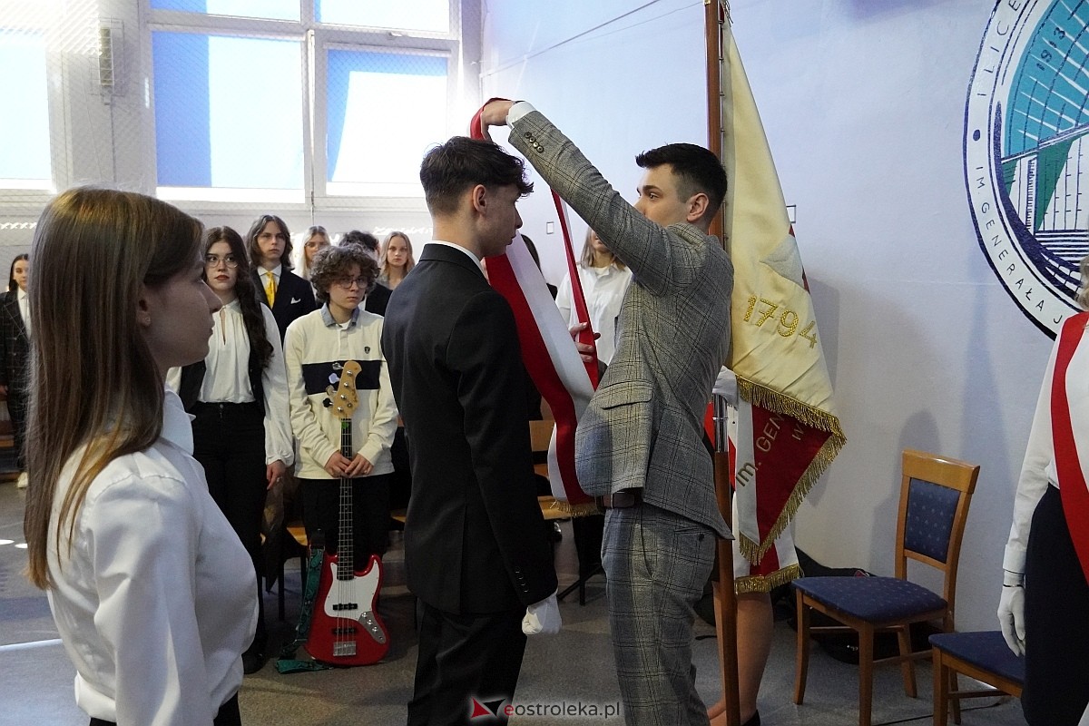 Zakończenie roku szkolnego w I Liceum Ogólnokształcącym im. gen Józefa Bema w Ostrołęce [26.04.2024] - zdjęcie #58 - eOstroleka.pl