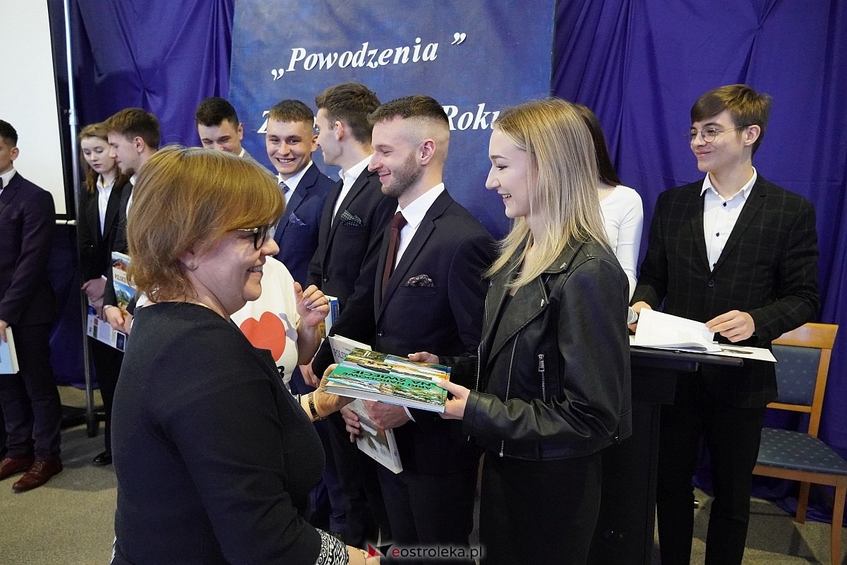 Zakończenie roku szkolnego w I Liceum Ogólnokształcącym im. gen Józefa Bema w Ostrołęce [26.04.2024] - zdjęcie #8 - eOstroleka.pl