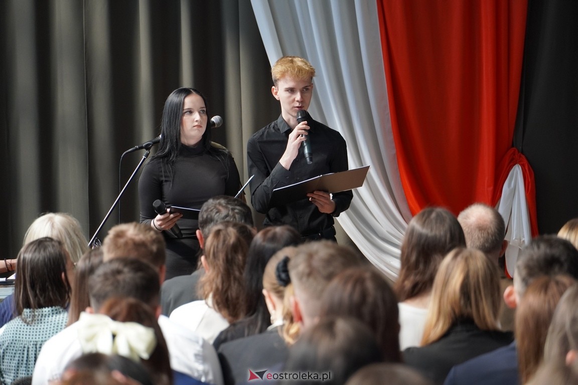 Zakończenie roku maturzystów w ZSZ Nr 2 w Ostrołęce [26.04.2024] - zdjęcie #3 - eOstroleka.pl