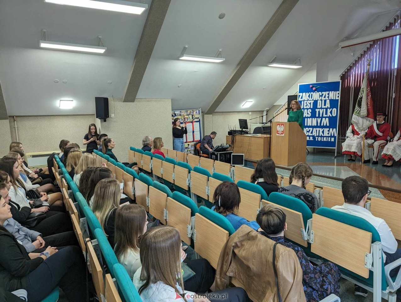 Zakończenie roku maturzystów ZSZ 4 w Ostrołęce [26.04.2024] - zdjęcie #83 - eOstroleka.pl