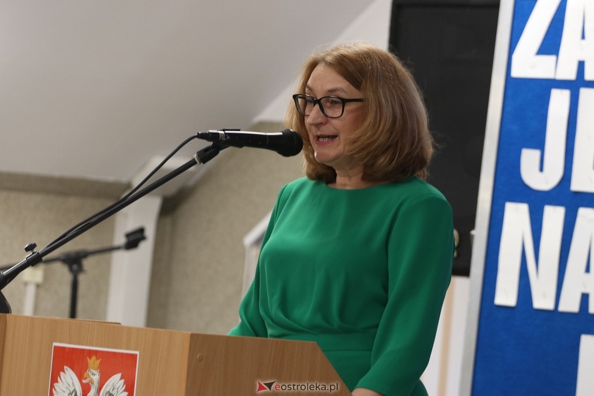 Zakończenie roku maturzystów ZSZ 4 w Ostrołęce [26.04.2024] - zdjęcie #72 - eOstroleka.pl