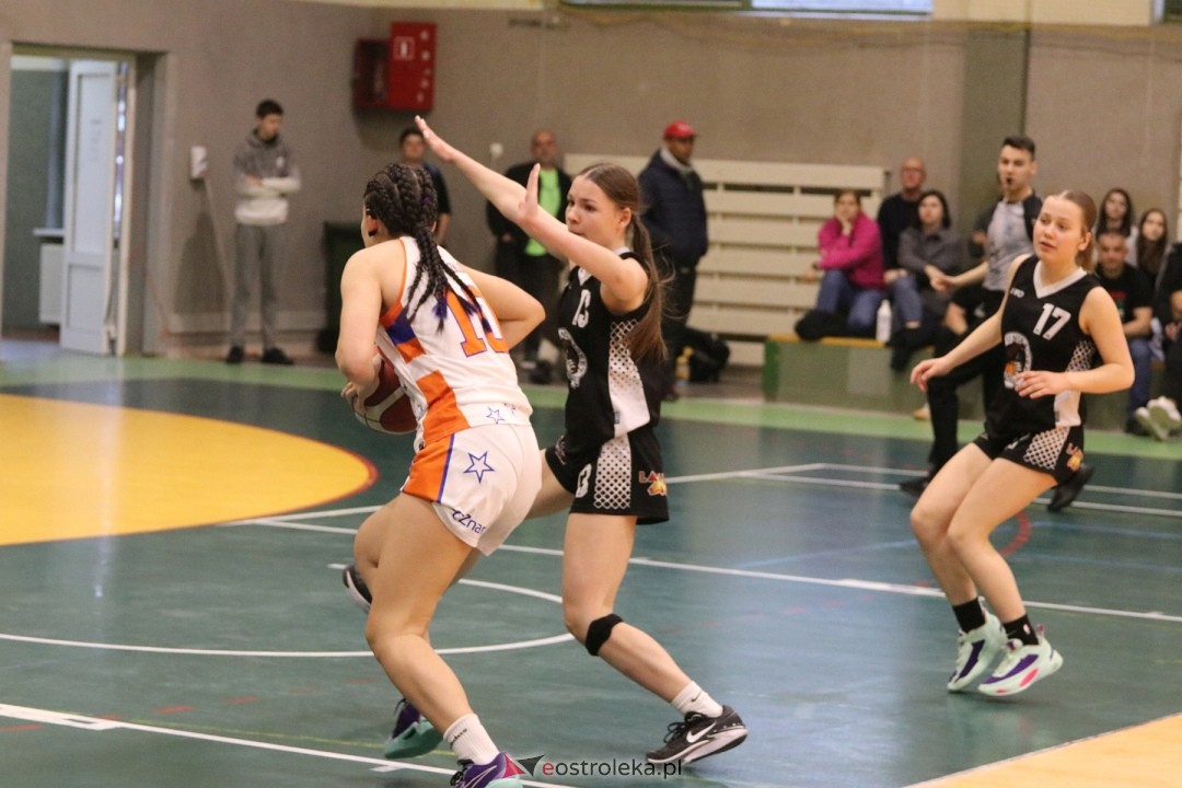 Unia Basket Ostrołęka - MUKS Poznań [26.04.2024] - zdjęcie #40 - eOstroleka.pl