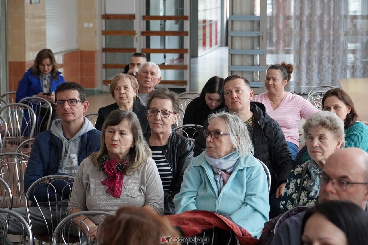 Wybory Rady Osiedla Witosa [27.04.2024] - zdjęcie #14 - eOstroleka.pl