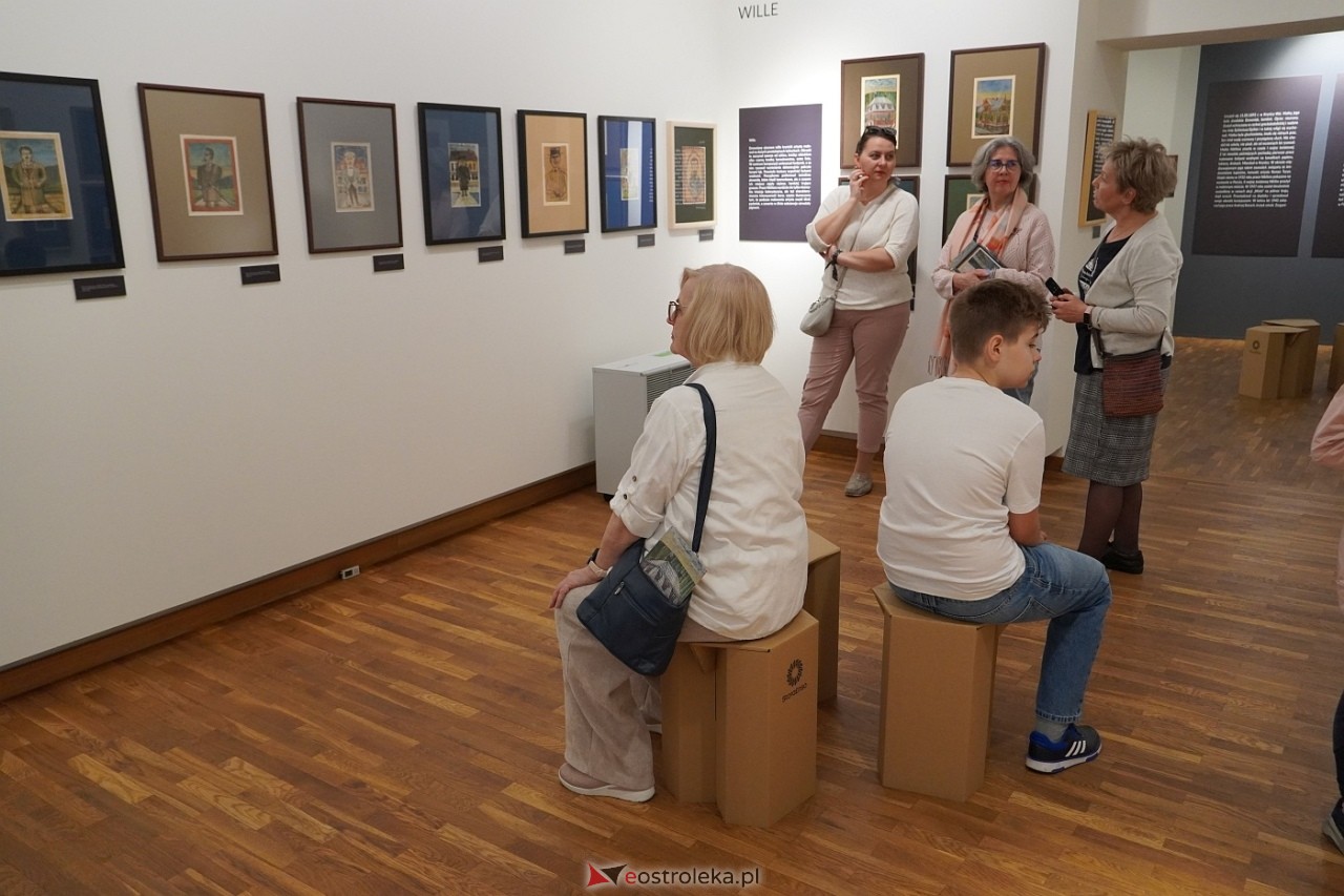 Niedziela w Muzeum Kultury Kurpiowskiej pod hasłem „Malowanie według Nikifora” [28.04.2024] - zdjęcie #37 - eOstroleka.pl