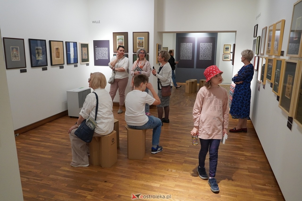 Niedziela w Muzeum Kultury Kurpiowskiej pod hasłem „Malowanie według Nikifora” [28.04.2024] - zdjęcie #36 - eOstroleka.pl