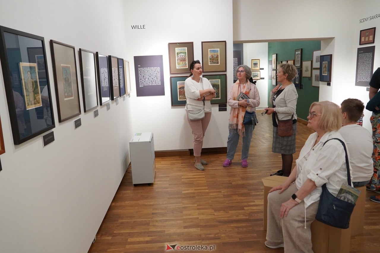 Niedziela w Muzeum Kultury Kurpiowskiej pod hasłem „Malowanie według Nikifora” [28.04.2024] - zdjęcie #33 - eOstroleka.pl