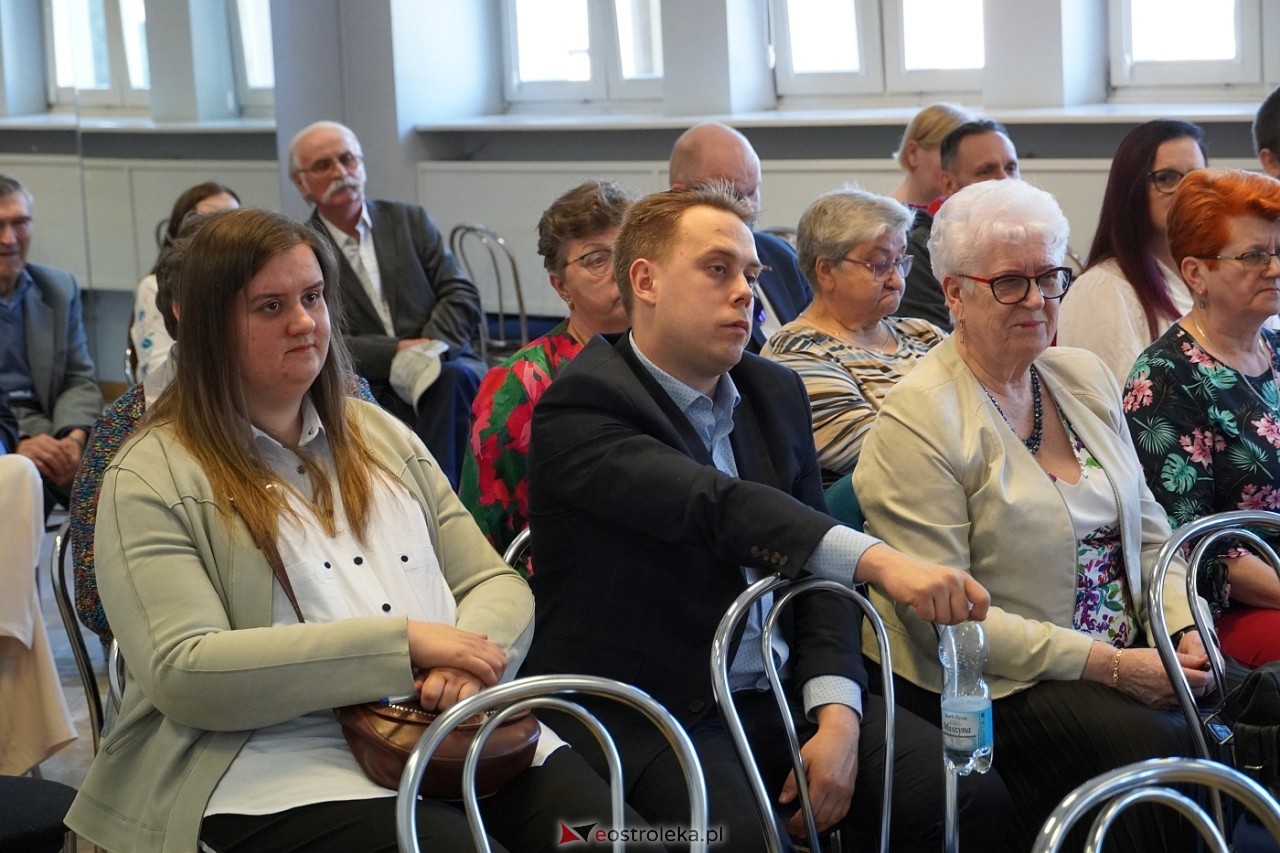 Wybory Rady Osiedla Dzieci Polski [28.04.2024] - zdjęcie #18 - eOstroleka.pl