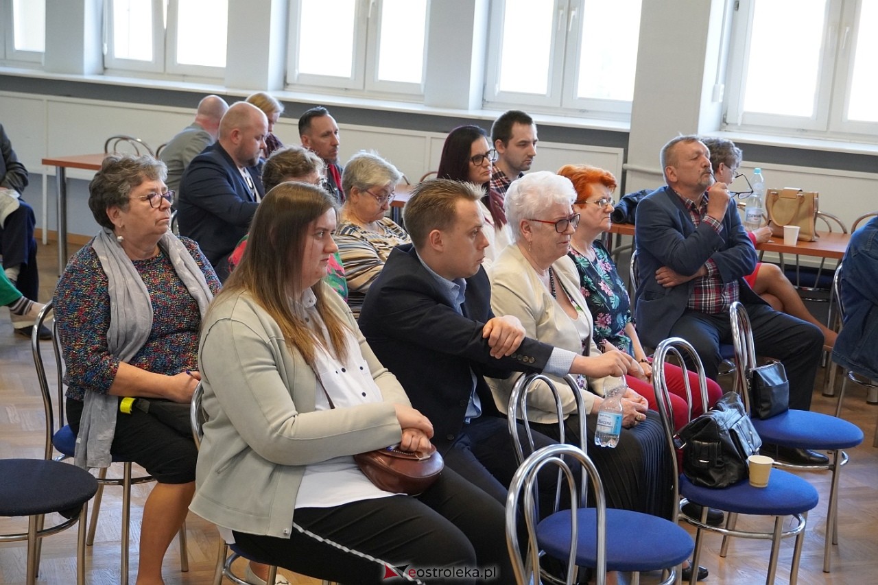 Wybory Rady Osiedla Dzieci Polski [28.04.2024] - zdjęcie #10 - eOstroleka.pl