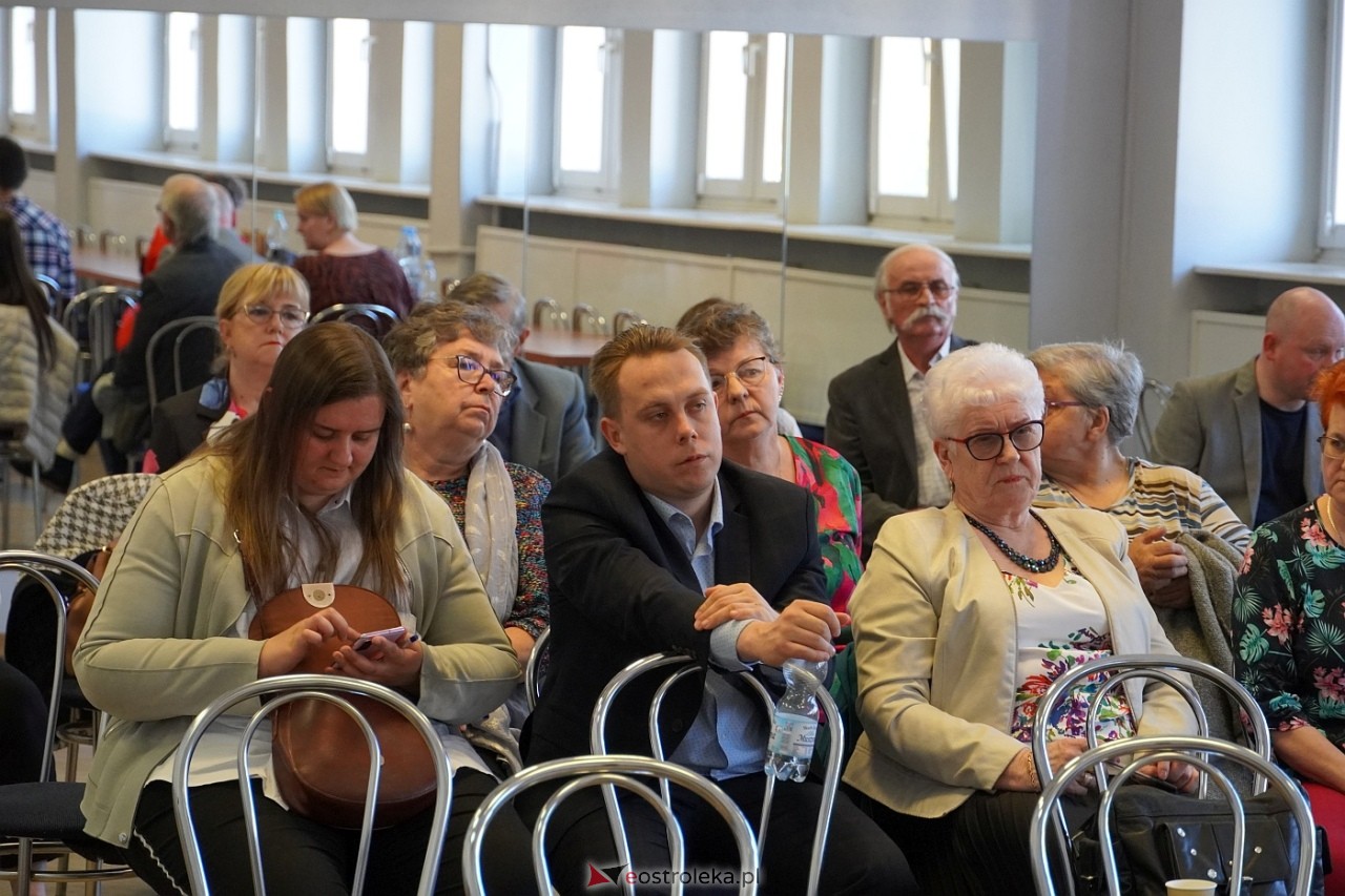 Wybory Rady Osiedla Dzieci Polski [28.04.2024] - zdjęcie #3 - eOstroleka.pl