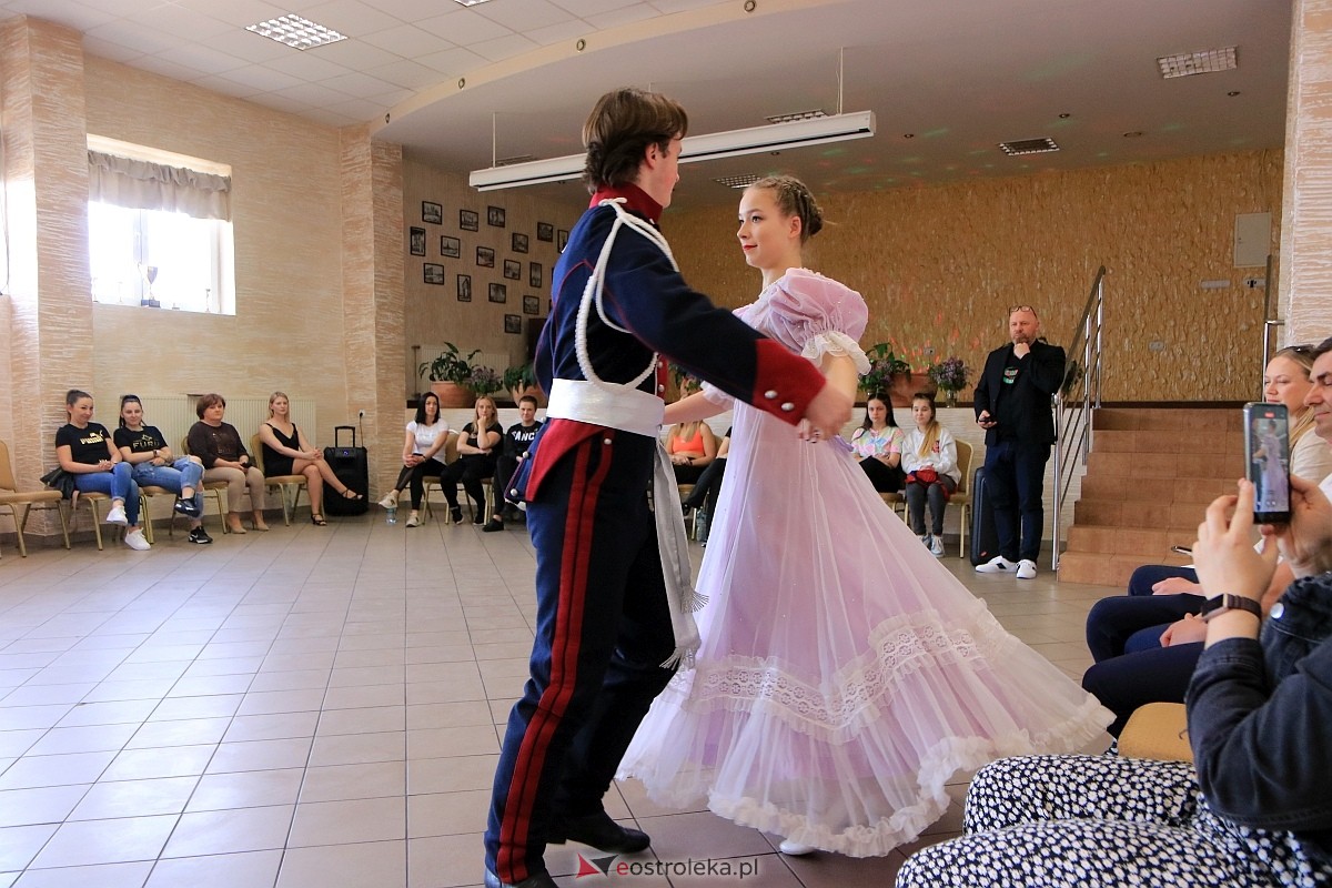 Międzynarodowy Dzień Tańca w Czerwinie [28.04.2024] - zdjęcie #88 - eOstroleka.pl