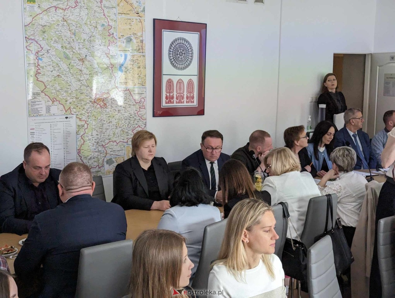 LXXVII sesja Rady Powiatu w Ostrołęce [29.04.2024] - zdjęcie #18 - eOstroleka.pl