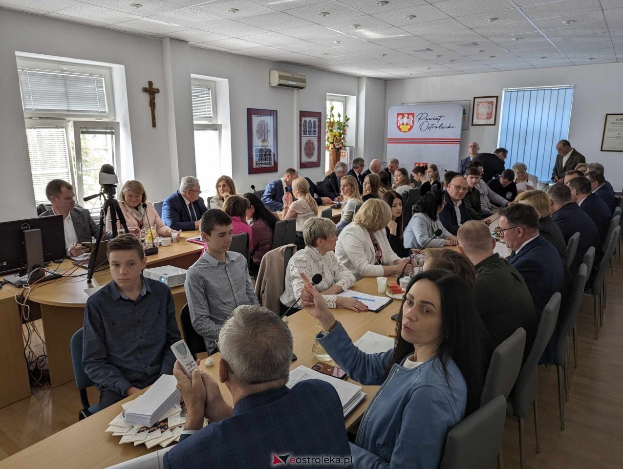 LXXVII sesja Rady Powiatu w Ostrołęce [29.04.2024] - zdjęcie #15 - eOstroleka.pl