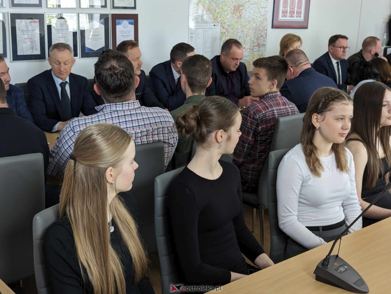 LXXVII sesja Rady Powiatu w Ostrołęce [29.04.2024] - zdjęcie #13 - eOstroleka.pl