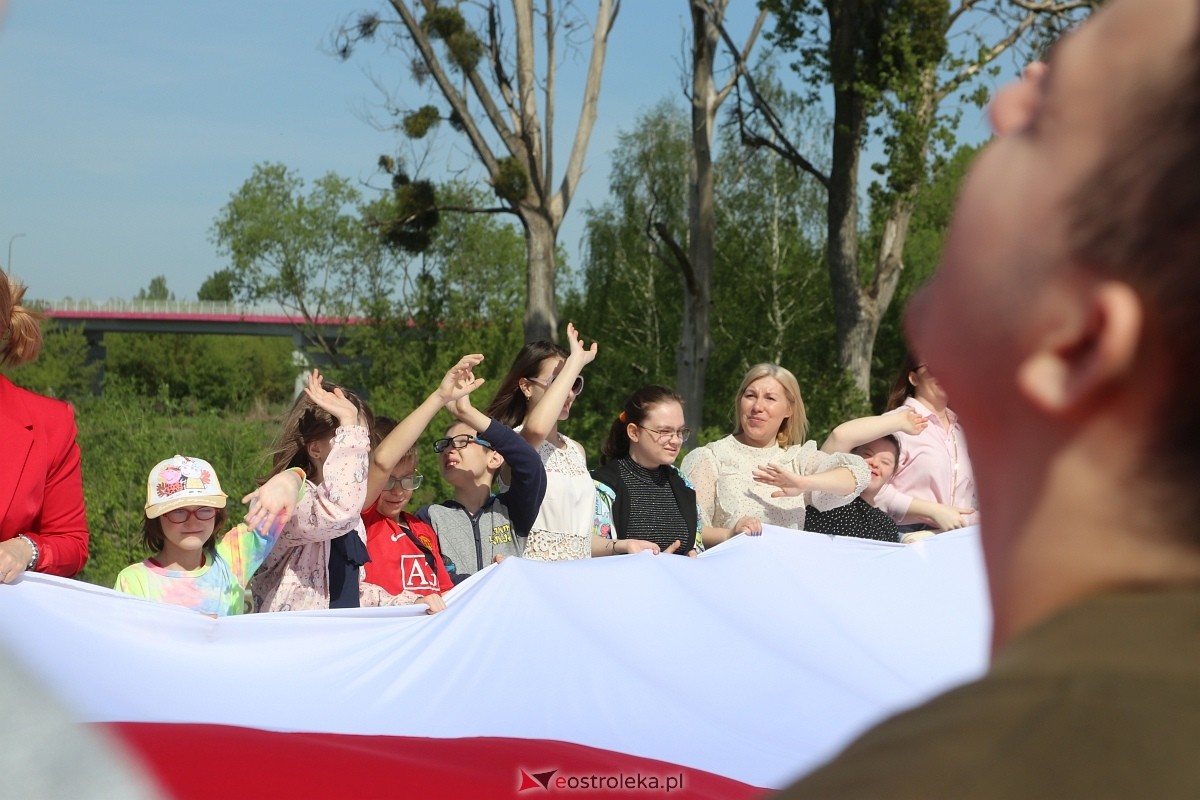 Święto Flagi w Ostrołęce - SOSW [30.04.2024] - zdjęcie #39 - eOstroleka.pl