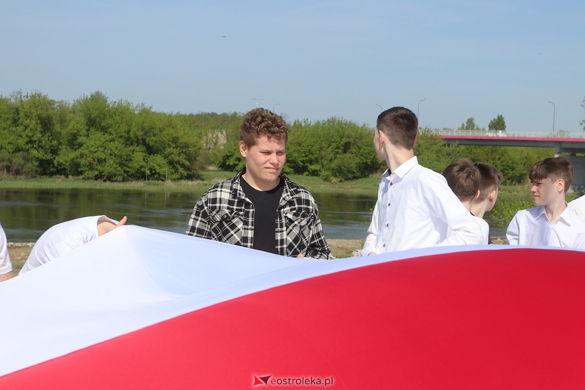Święto Flagi w Ostrołęce - SOSW [30.04.2024] - zdjęcie #14 - eOstroleka.pl