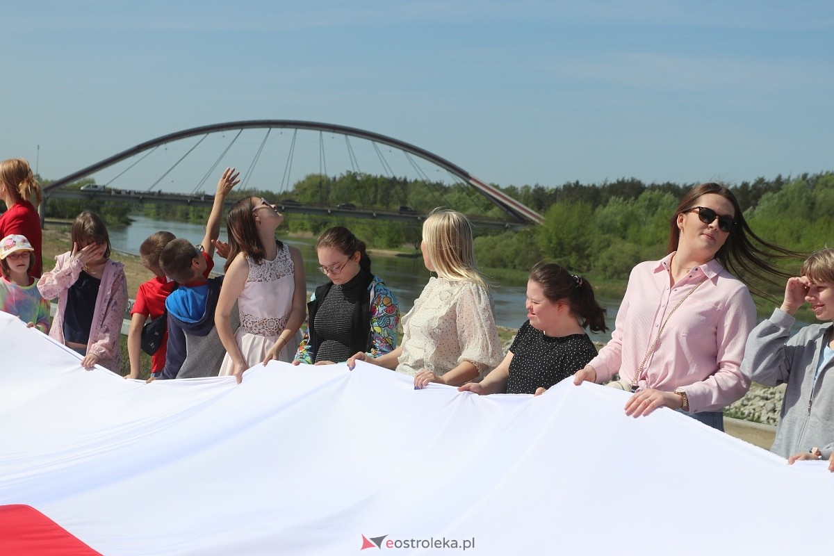 Święto Flagi w Ostrołęce - SOSW [30.04.2024] - zdjęcie #17 - eOstroleka.pl